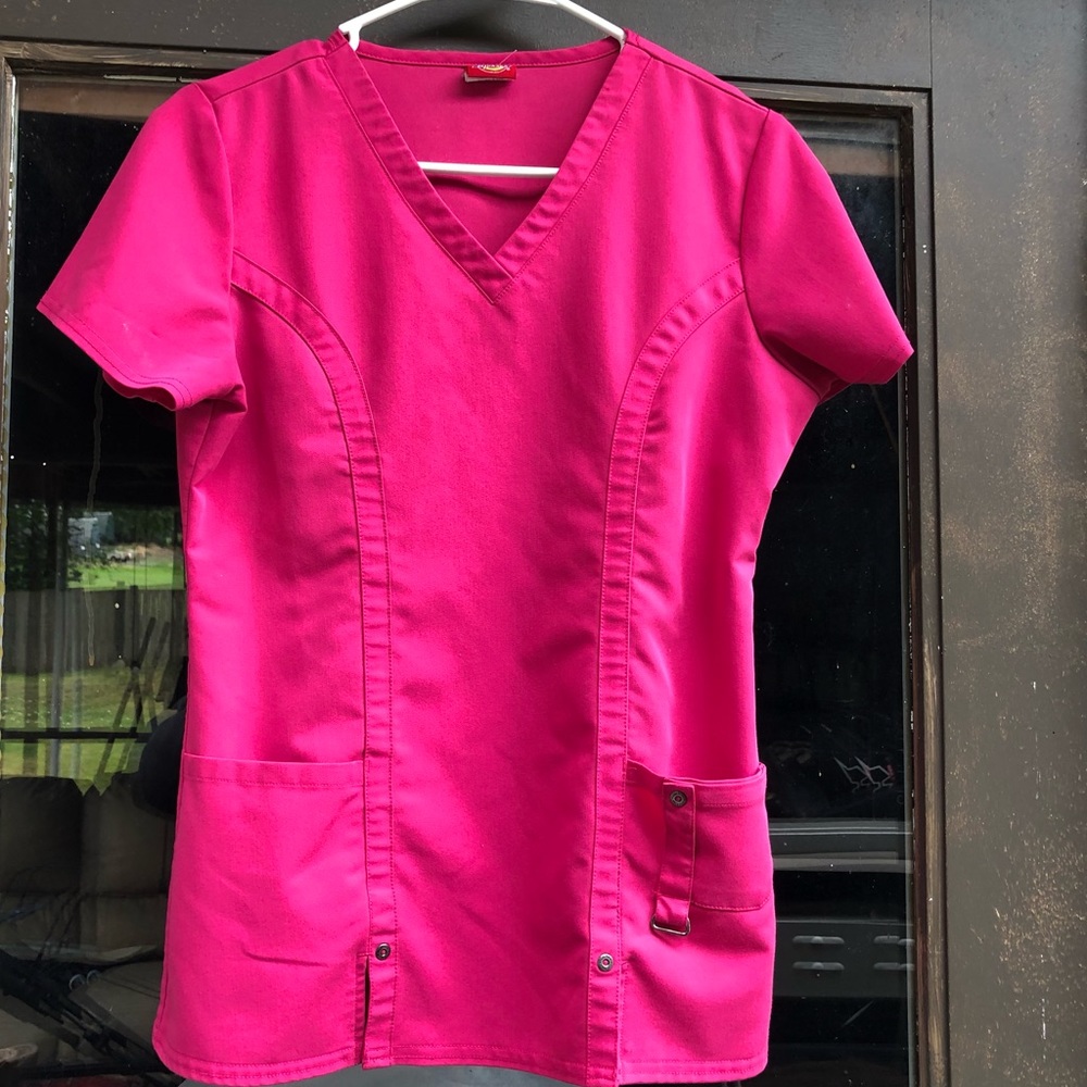 Dickies Women’s Pink Scrub Uniform Size XS/XCH/TP